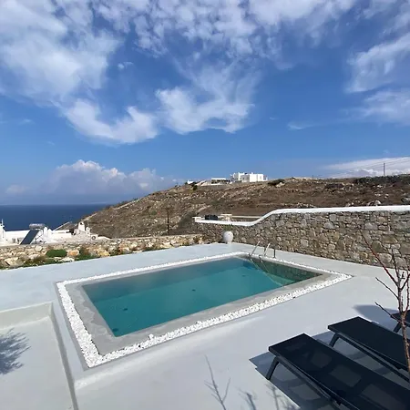 Petrinaki * Mykonos Town